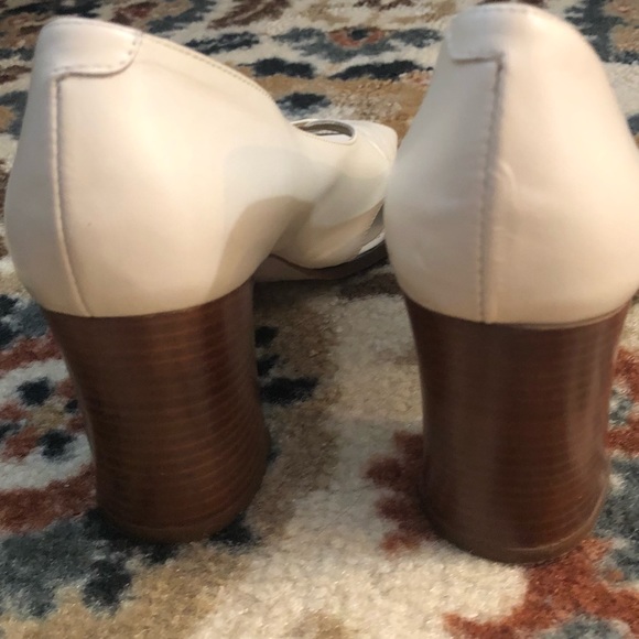 Brioso women shoes Size 9 AA chunky heel beige color - Picture 9 of 10